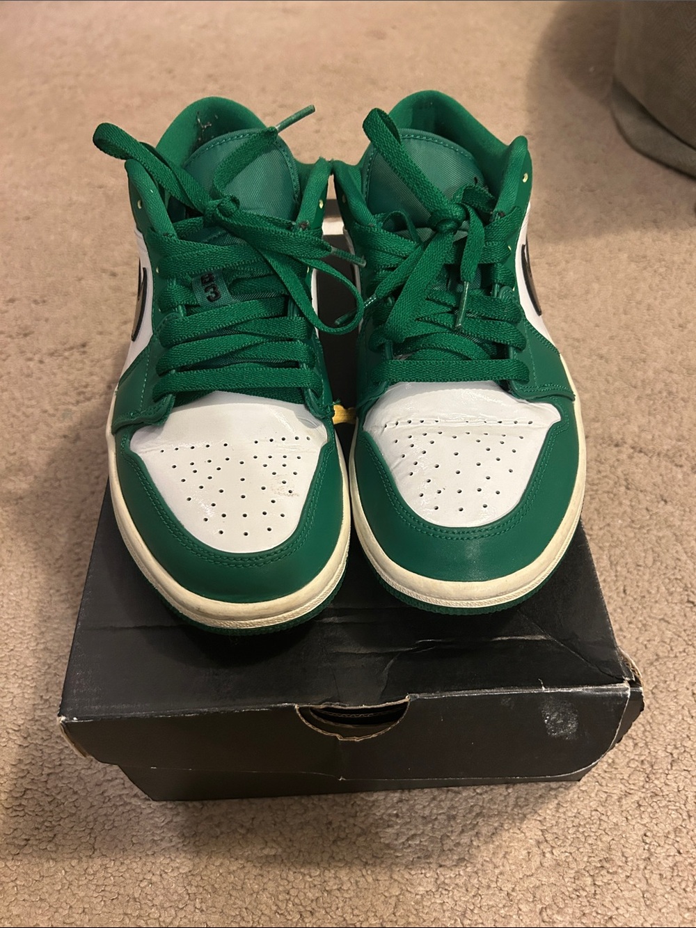 Nike Green White Athletic Shoes